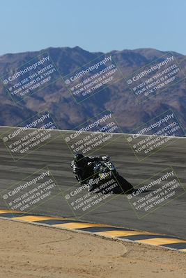 media/Mar-21-2025-CVMA Friday Practice (Fri) [[30cd4fe323]]/3-Racer 2/Session 2 (Bowl)/